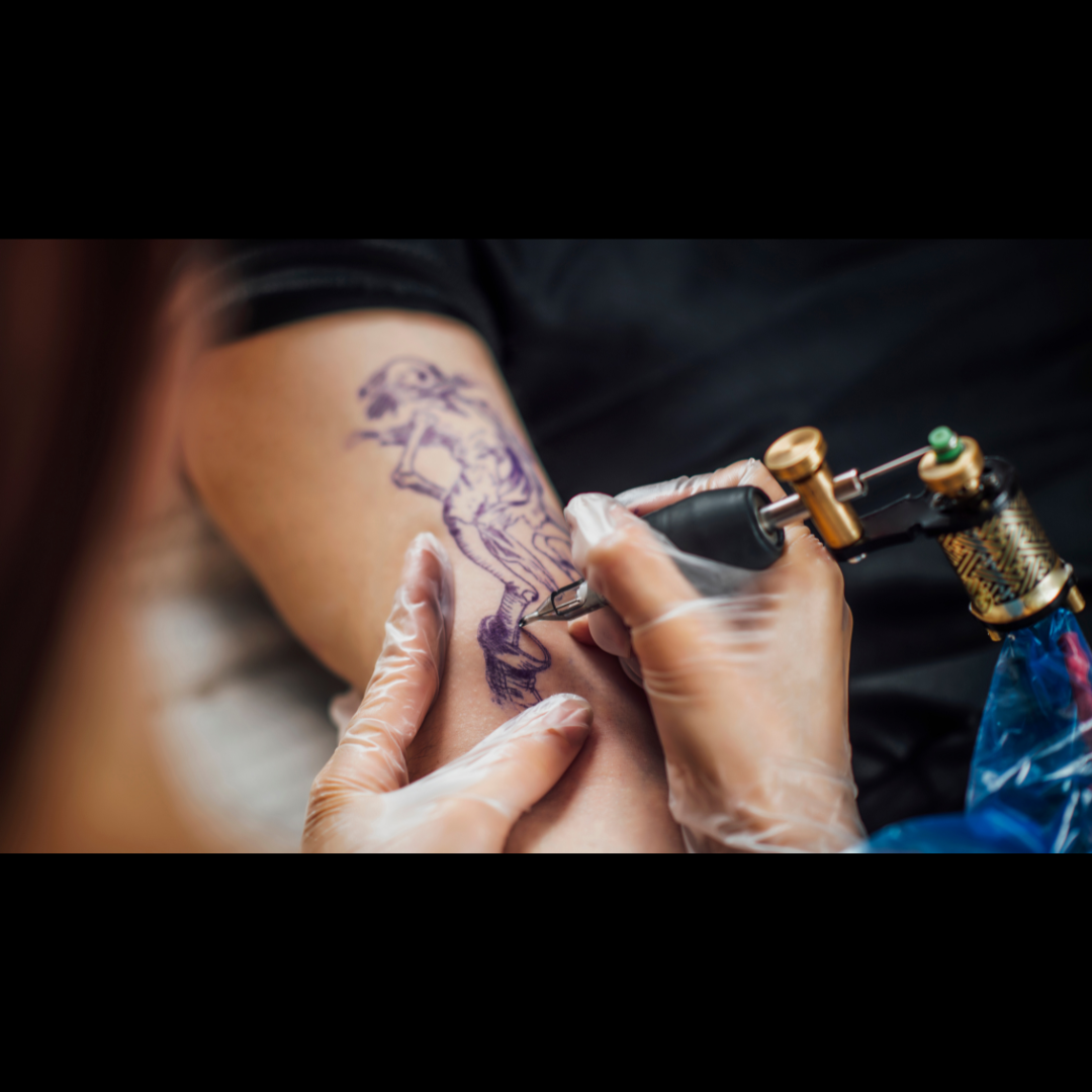 De la Idea a la Realidad: El Proceso Creativo Detrás de Nuestros Tatuajes